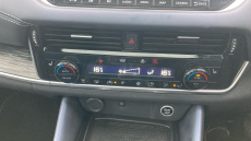 Nissan Qashqai 1.3 DiG-T MH Tekna 5dr Petrol Hatchback